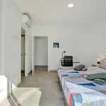 Vila Mariposas 3 *